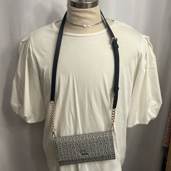 Guess Pocket book Cross body Purse - Picture 2 of 10